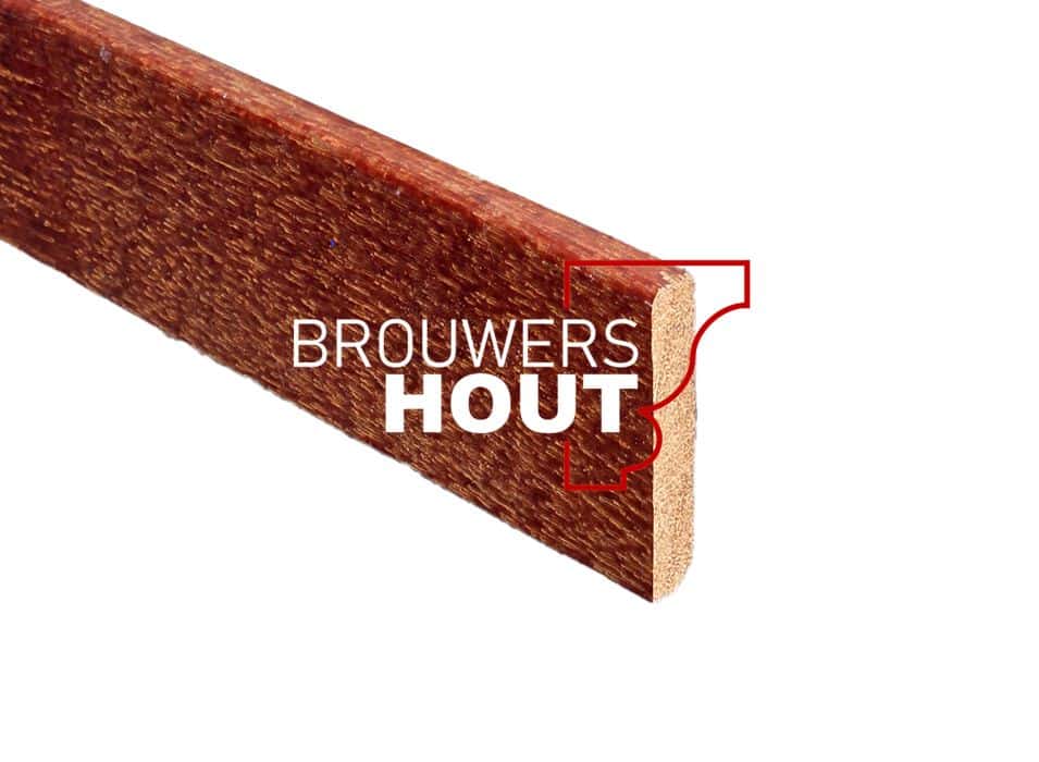Hardhouten plint blank gelakt 12x55mm