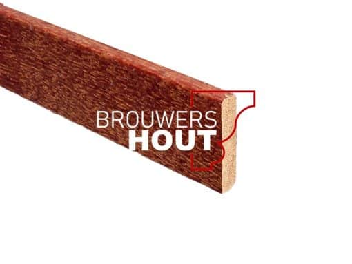 Hardhouten plint blank gelakt 9x45mm