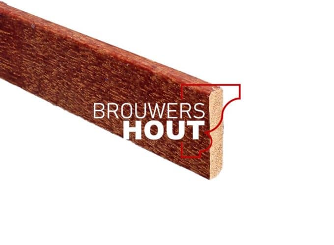 Hardhouten plint blank gelakt 9x45mm