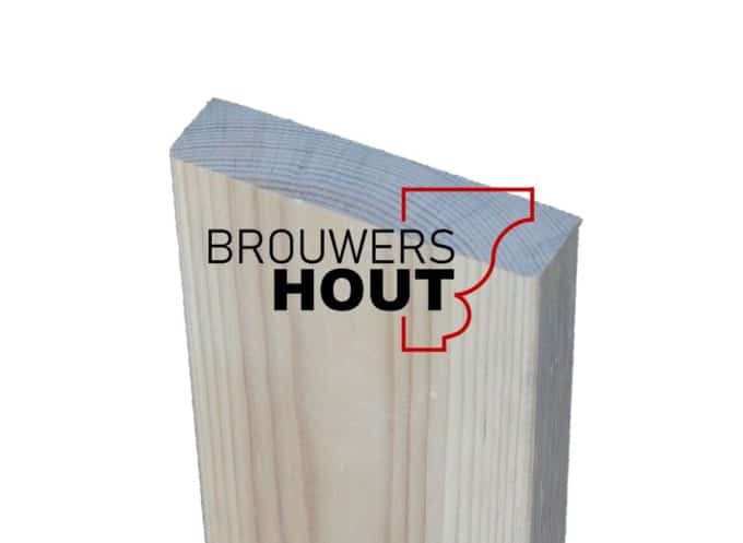 Grenen plintneut PNG2293R 22x93mm